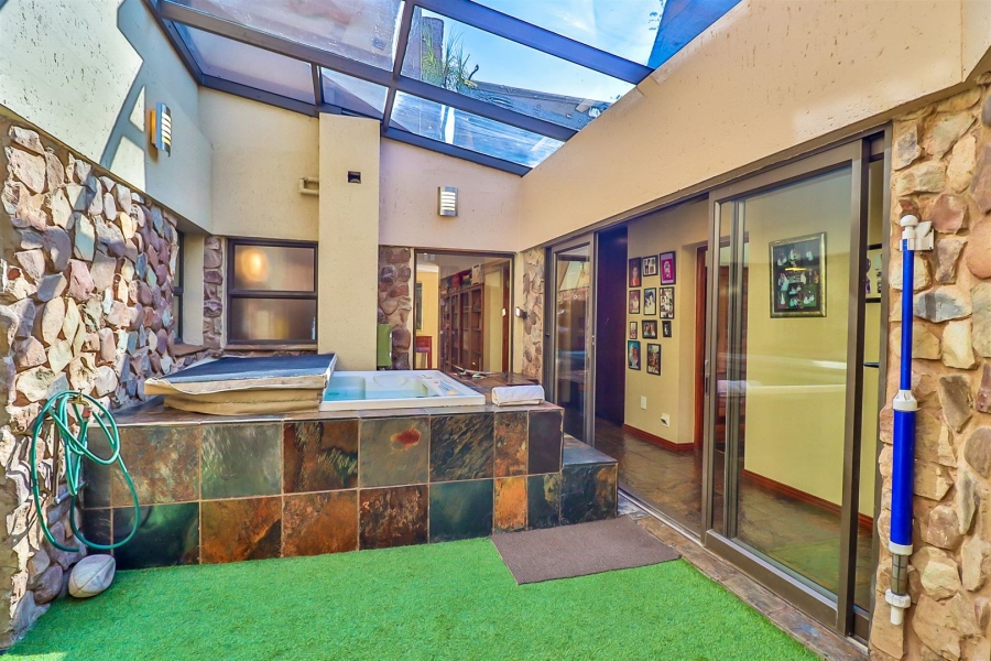 4 Bedroom Property for Sale in Kosmos North West